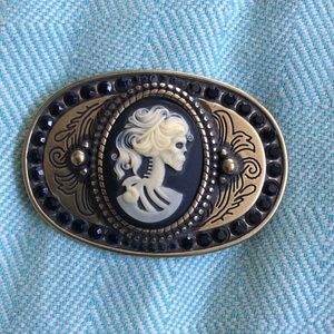 Never worn skeleton cameo belt buckle