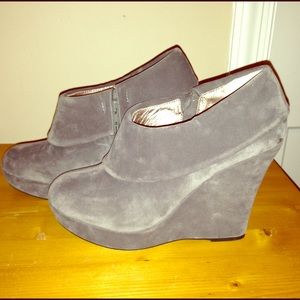Never worn! Grey, suede BCBG booties!