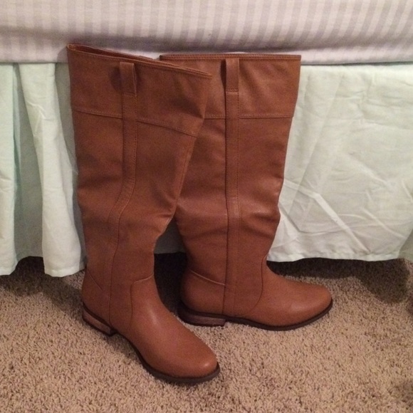 Brand new Rampage boots