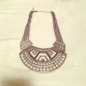 Statement necklace