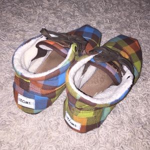 Toms