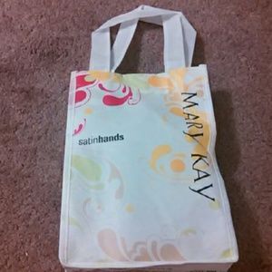 NIB Mary Kay Frag. Free Satin Hands Set #2
