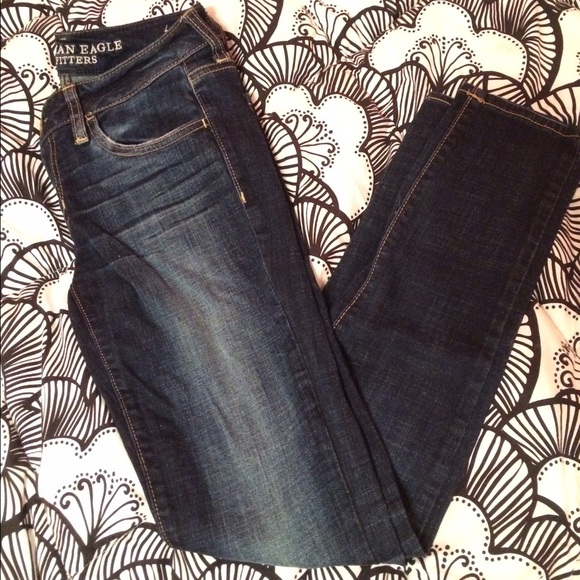 NWOT American Eagle Dark Rinse Jegging