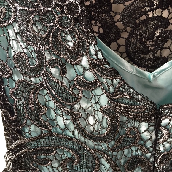 🆕 🌸NWT Fabulous party dress💃 - Picture 3 of 4