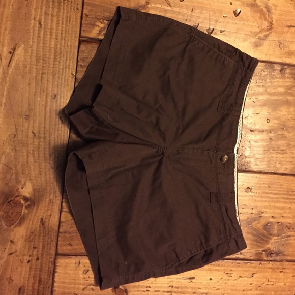 Old navy brown shorts