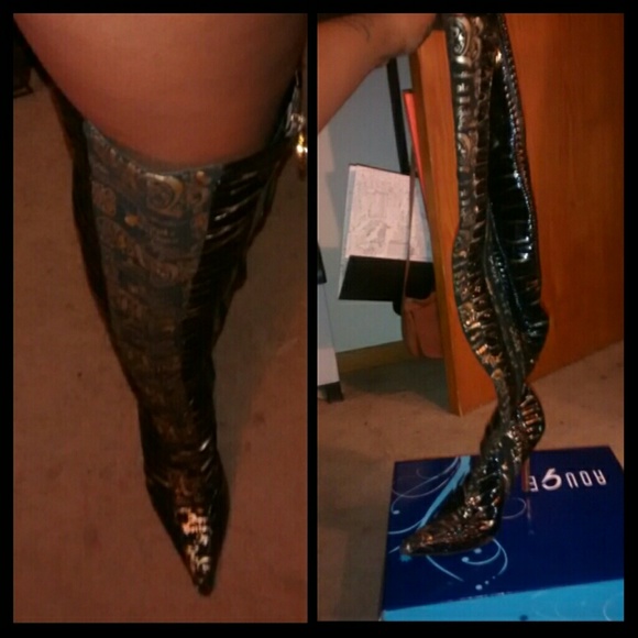 Apple bottom knee high boot