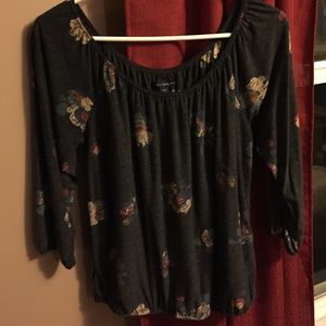 American eagle scoop neck flower print tee