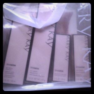 Timewise by Mary Kay Normal to Dry COMPLETE SET.