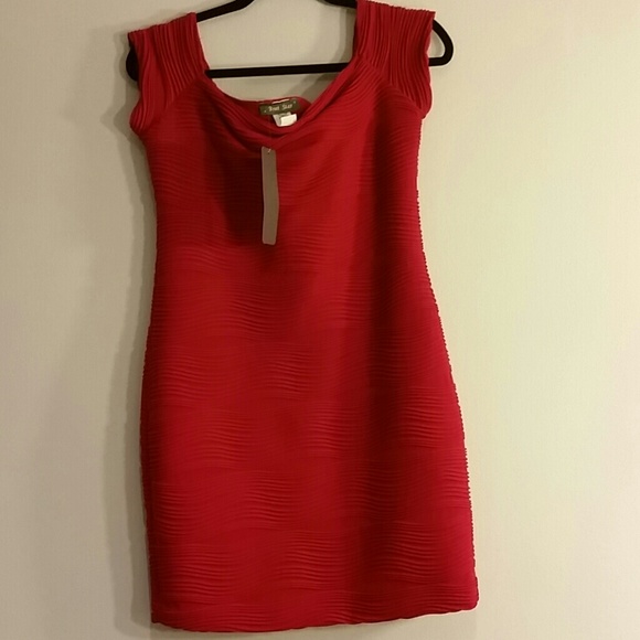 Red capped sleeve dress