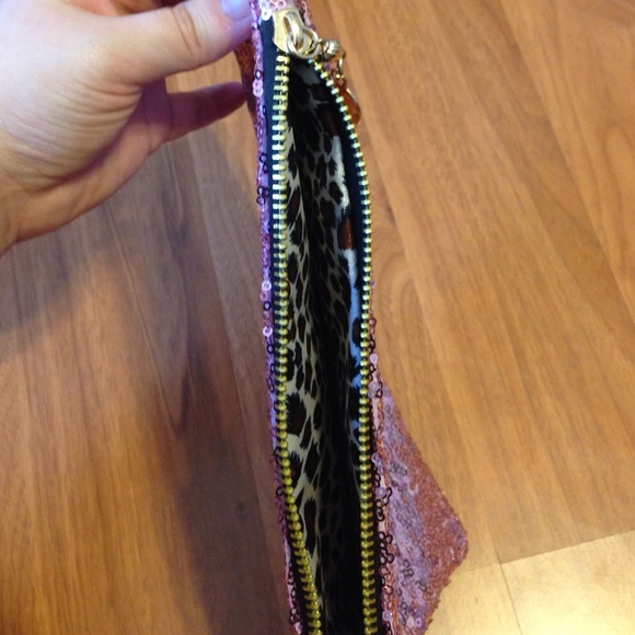 Sold! Sparkly clutch - Picture 3 of 3