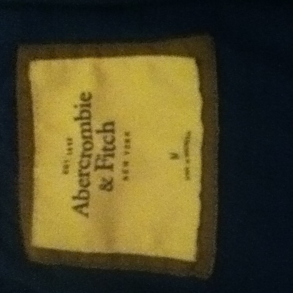 Abercrombie and Fitch, size medium women's tee - Picture 3 of 3