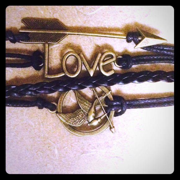 PRICE DROP: Beautiful Bracelet!