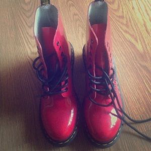 Red dr martens