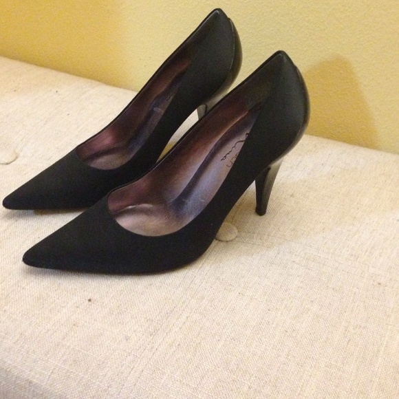 Black Silk Dress Pumps