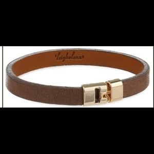 Leighelena slim brownish leather bracelet 7"