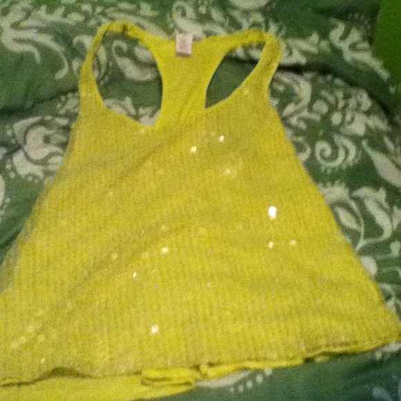 Women's yellow racer back tank top size large - Picture 1 of 3