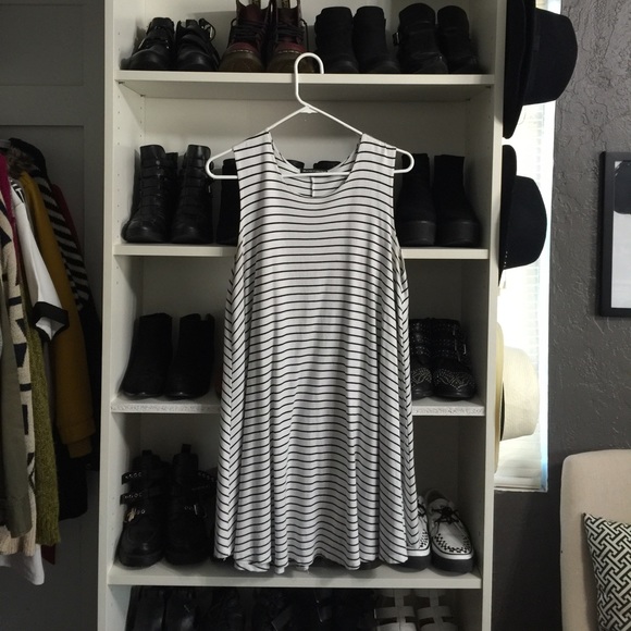 Brandy Melville Dress
