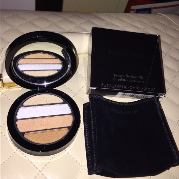 New Giorgio Armani eyeshadow with box authentic - Picture 4 of 4