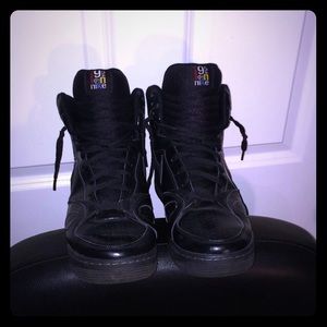 Black i95 Nike Sneakers