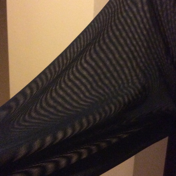 ⭐️⭐️Red &black dress; sugar skull detail on front - Picture 3 of 4