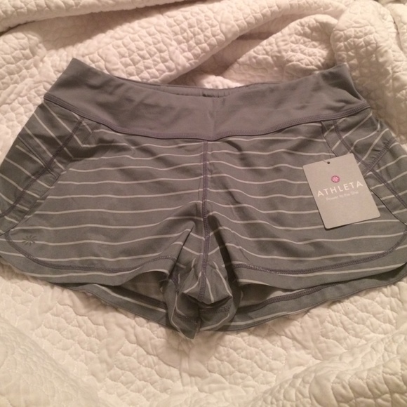 Athleta Striped Shorts NWT size medium