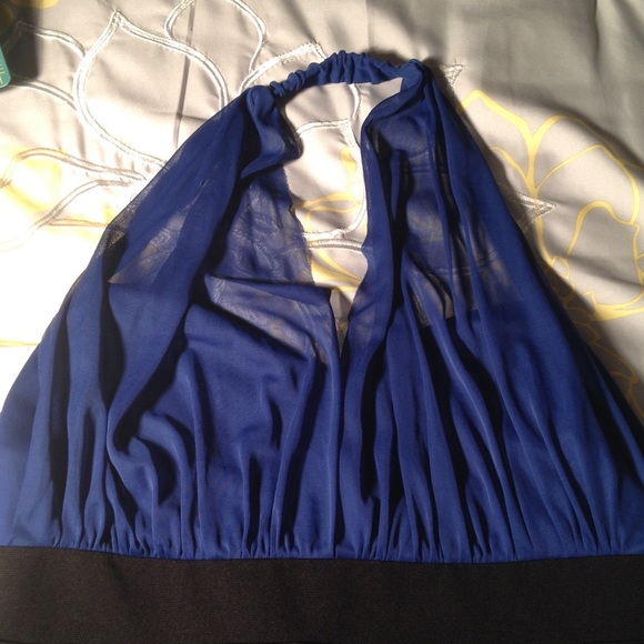 Black and Blue halter top dress - Picture 2 of 3