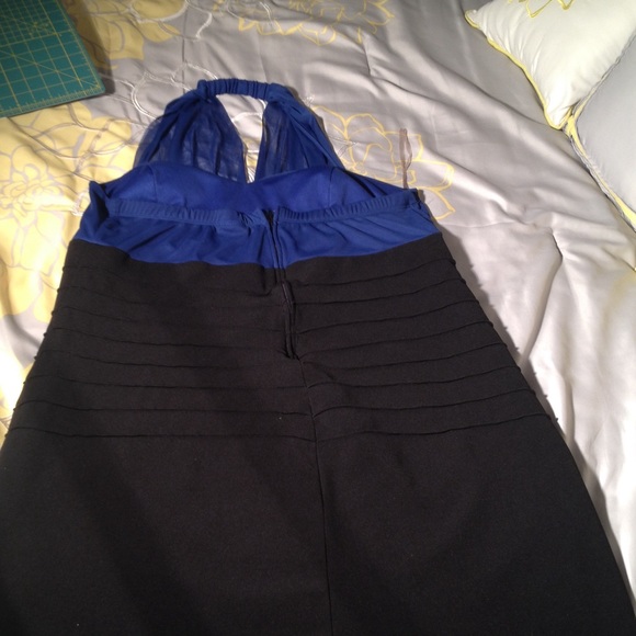 Black and Blue halter top dress - Picture 3 of 3