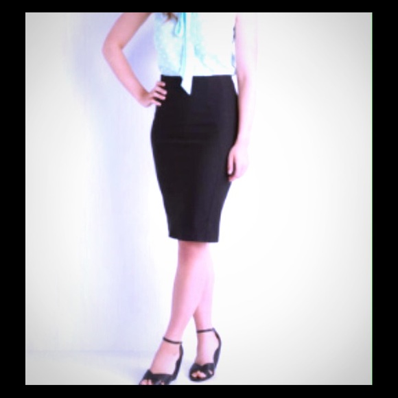 ModCloth Dresses & Skirts - High waisted stretch pencil Mai Tai label ModCloth