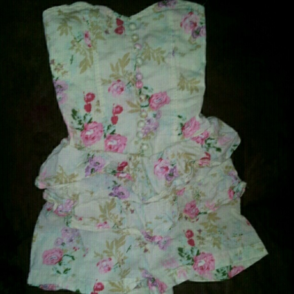 Floral romper for Spring pink & beige