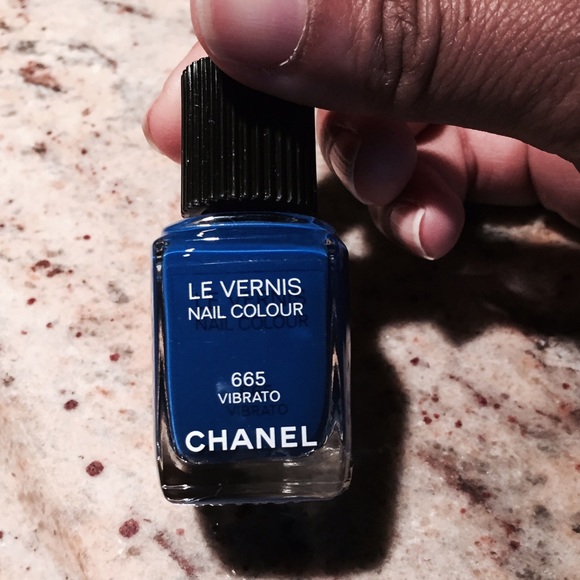 CHANEL Accessories - New Chanel no polish fullsize authentic