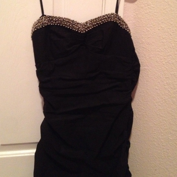 Sweetheart Black Bodycon Dress - Picture 1 of 3