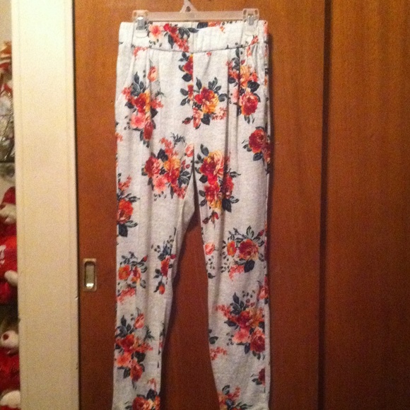 Printed pants