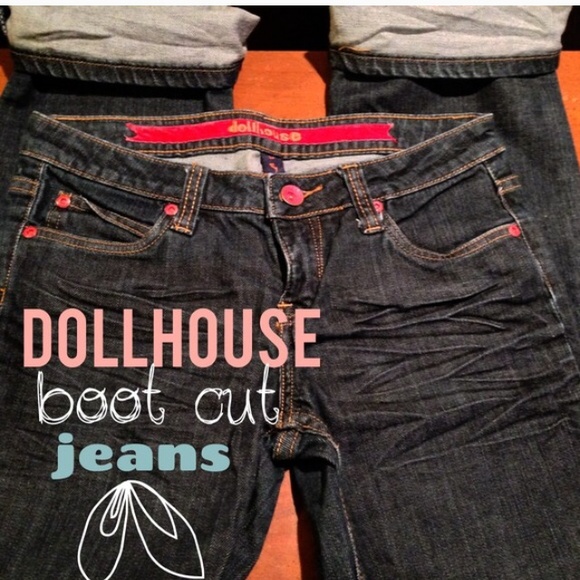 Dollhouse boot cut blue jeans size 5