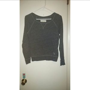 Gray long sleeve t-shirt