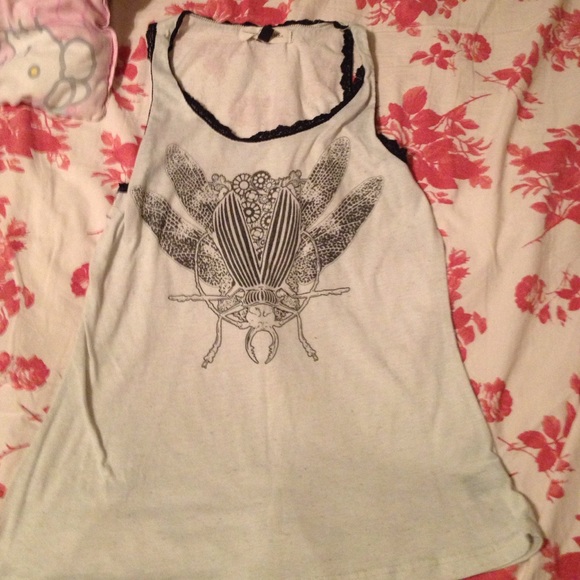 Hot Topic beetle tank top