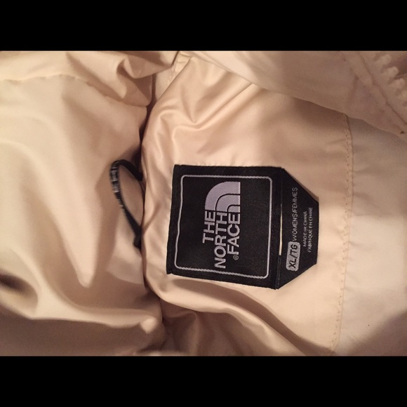 XL north face jacket with hood - Picture 3 of 4