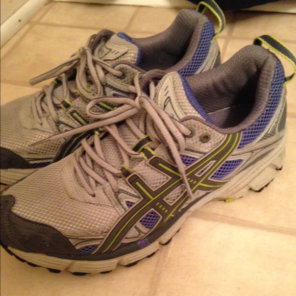 Asics - Picture 2 of 3