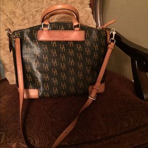 Dooney & Bourke purse