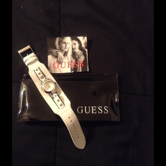 Guess Watch