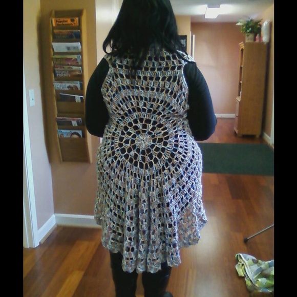 SALE! FINAL CUT! NEW HANDMADE SWEATER VEST - Picture 4 of 4