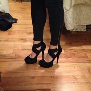 Chinese Laundry Peep Toe Heel