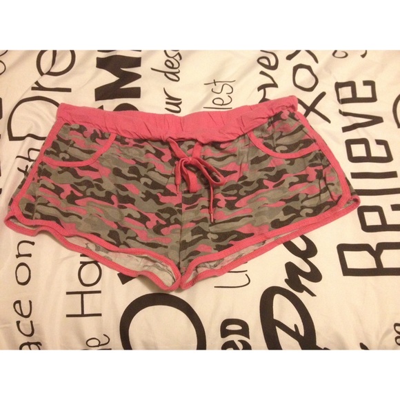 camo shorts