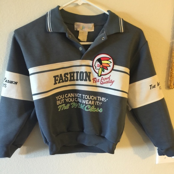 Vintage Boys sweater warn as a crop top