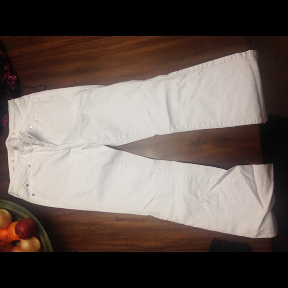 Jennifer Lopez flare white jeans