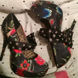 Hard rock heels