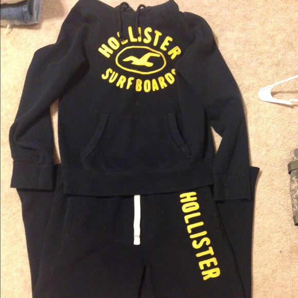 Hollister Sweaters - BUNDLE! Hollister outfit