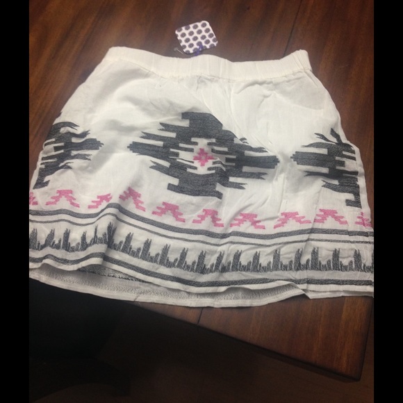 Cute, Aztec skirt