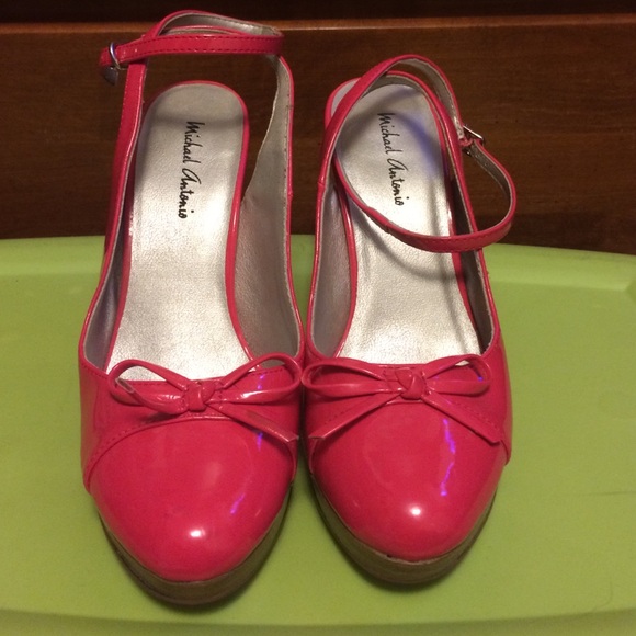 Heels - Picture 2 of 4