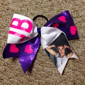 Justin bieber cheer bow