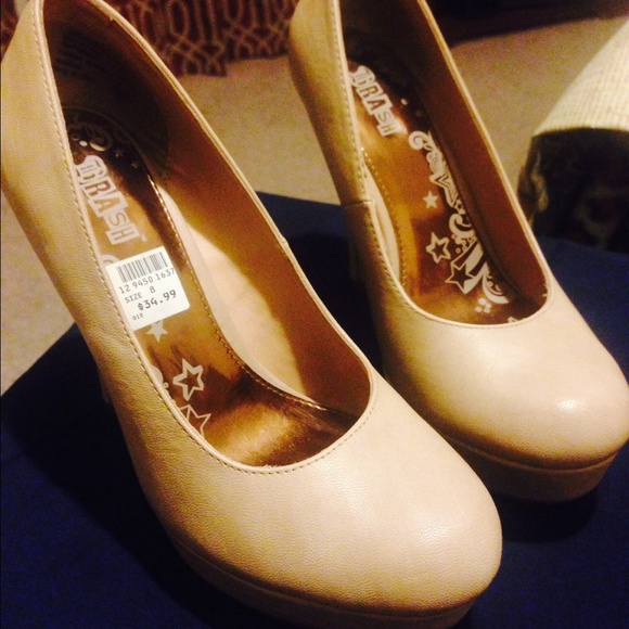 BRASH Nude Platform Pumps Heels 8